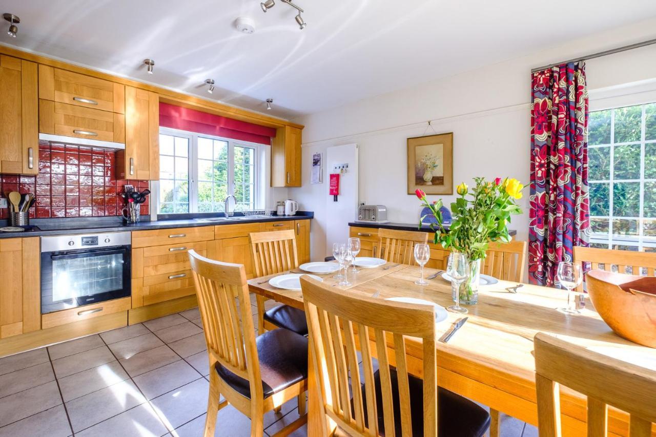 Lake Cottage - A Large Holiday Home In Thorpeness - Close To The Beach And The Meare - Aldeburgh Coastal Cottages 외부 사진